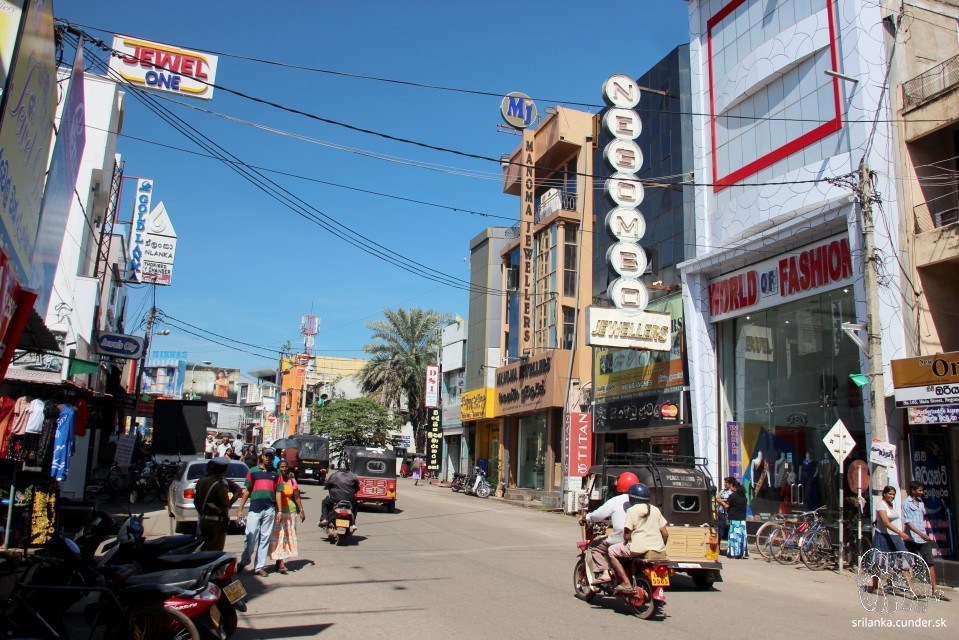 Negombo - hlavná ulica